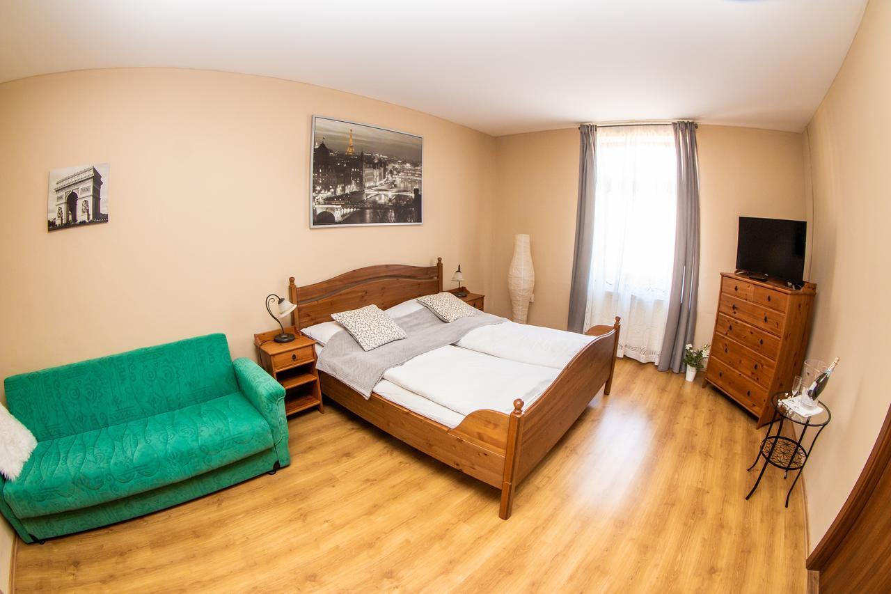 Apartman U Krale Komenskeho Jicin Exterior photo